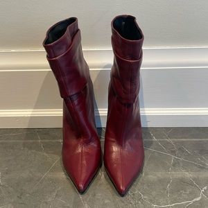 L’intervalle boots, size 38, dark mauve colour, worn once
